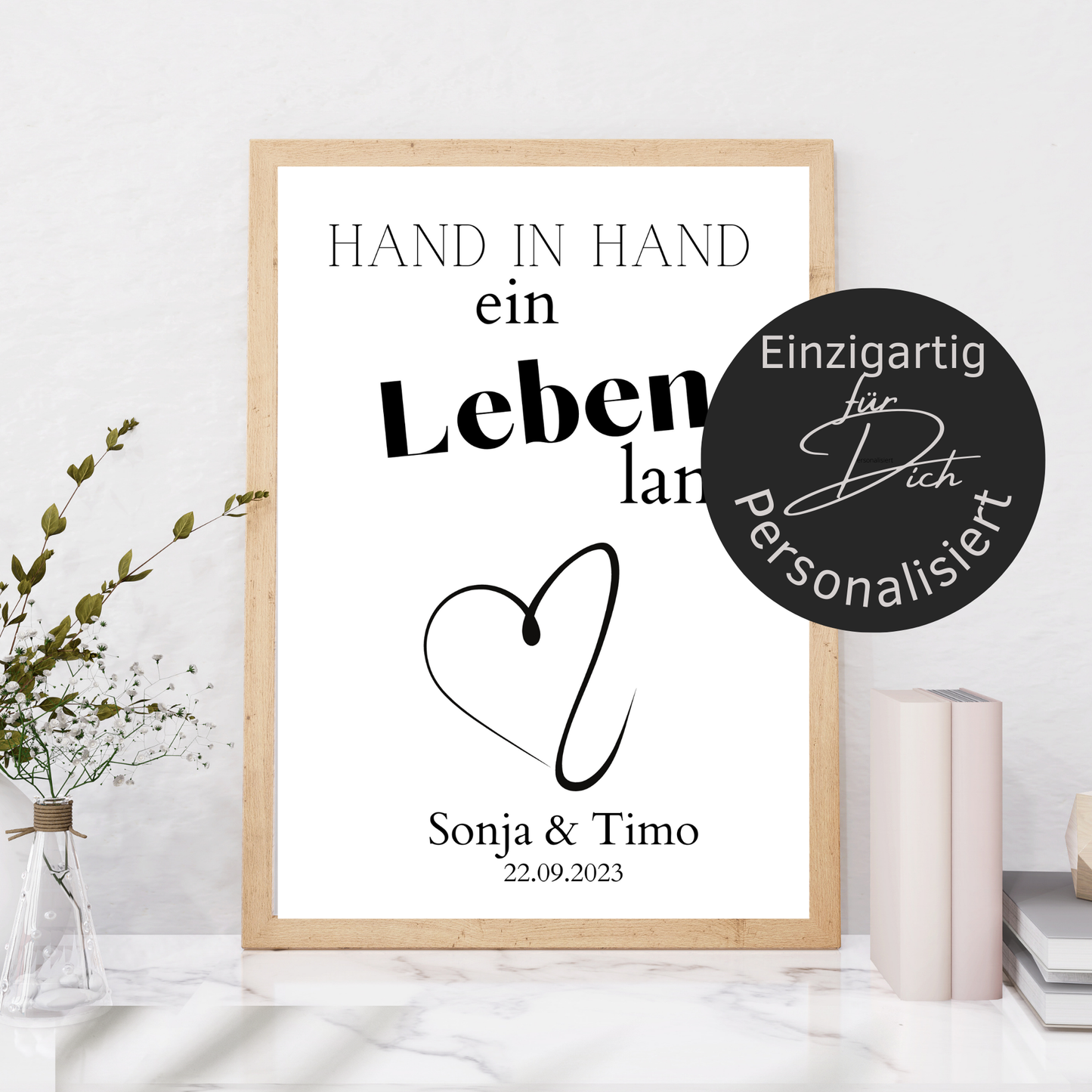 Personalisiertes Hochzeits-Poster „Hand in Hand – ein Leben lang“. Digitaler Download, individuell mit Namen & Datum. Sofort ausdrucken – perfektes Last-Minute Geschenk zur Hochzeit, Verlobung oder zum Jahrestag.