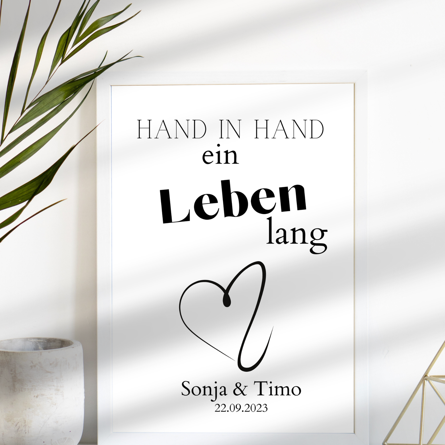Personalisiertes Hochzeits-Poster „Hand in Hand – ein Leben lang“. Digitaler Download, individuell mit Namen & Datum. Sofort ausdrucken – perfektes Last-Minute Geschenk zur Hochzeit, Verlobung oder zum Jahrestag.